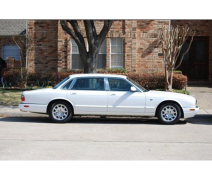 DEM's 2000 Jag XJ-V8-L